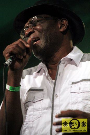 The Melodians (Jam) with The Magic Touch 20. This Is Ska Festival - Wasserburg, Rosslau 25. Juni 2016 (19).JPG